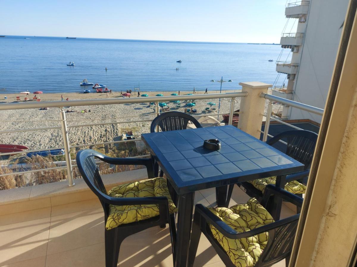 Bral Apartments 9 Durres Bagian luar foto